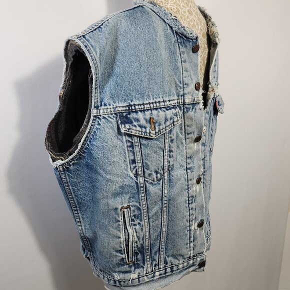 Levi's Mens Size Large Blue Denim Distressed Shredded Trucker Vest Jacket Grunge - Picture 6 of 14